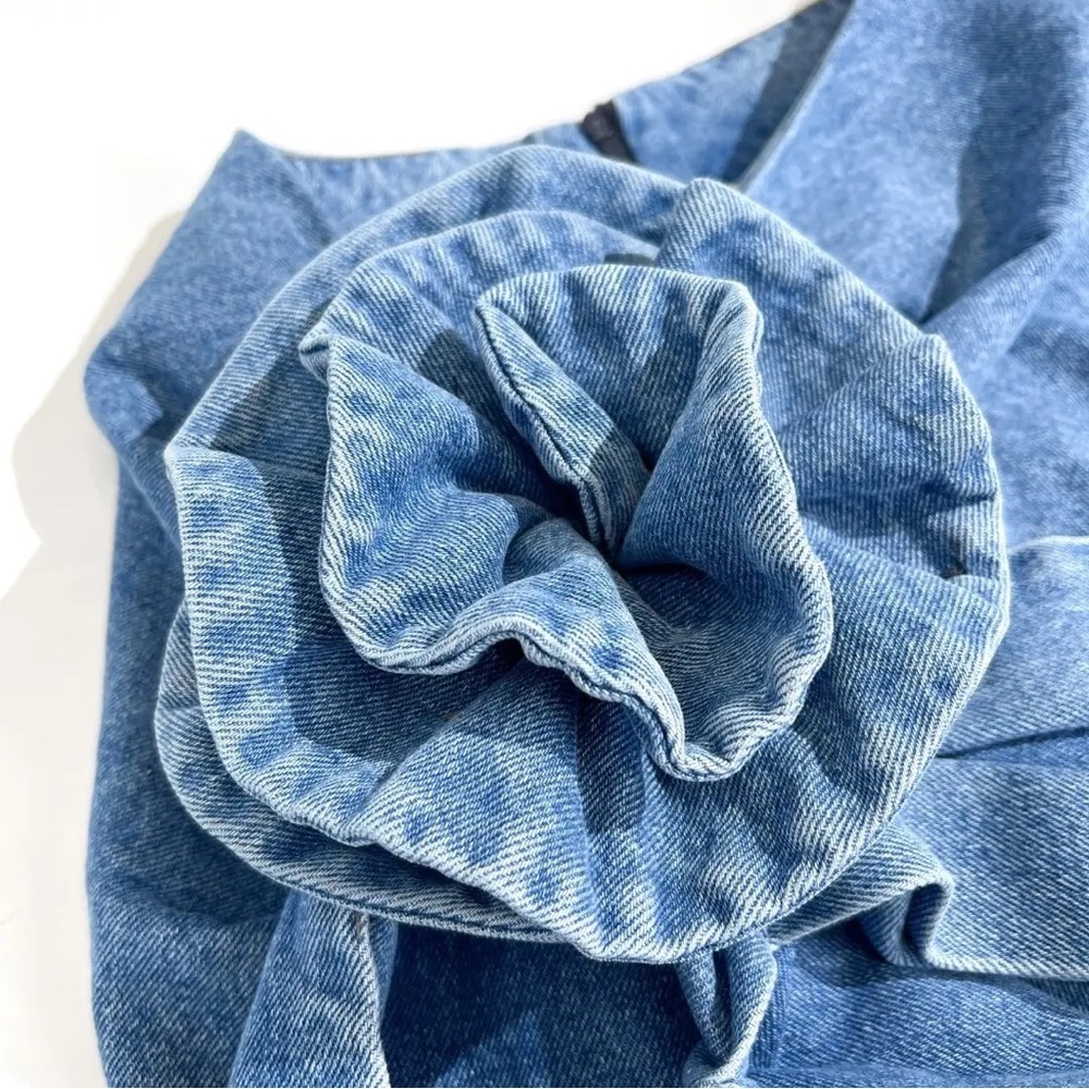 Blooming Blue Rose High Waisted Three-Dimensional Flower Asymmetrical Skirt - Picture 3 of 10
